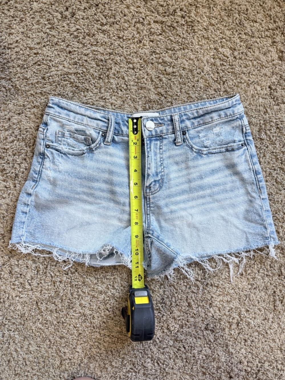 BKE Denim Shorts Size 27 Light Wash Distressed Raw Hem Stretch Jean Shorts - Picture 3 of 5